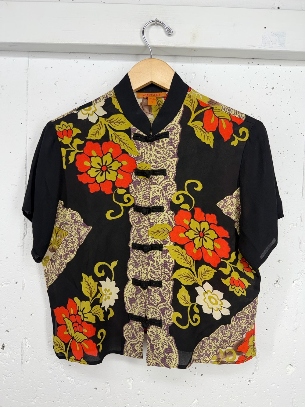 Harari Women’s size Medium Black Orange Floral Asian Silk Blouse